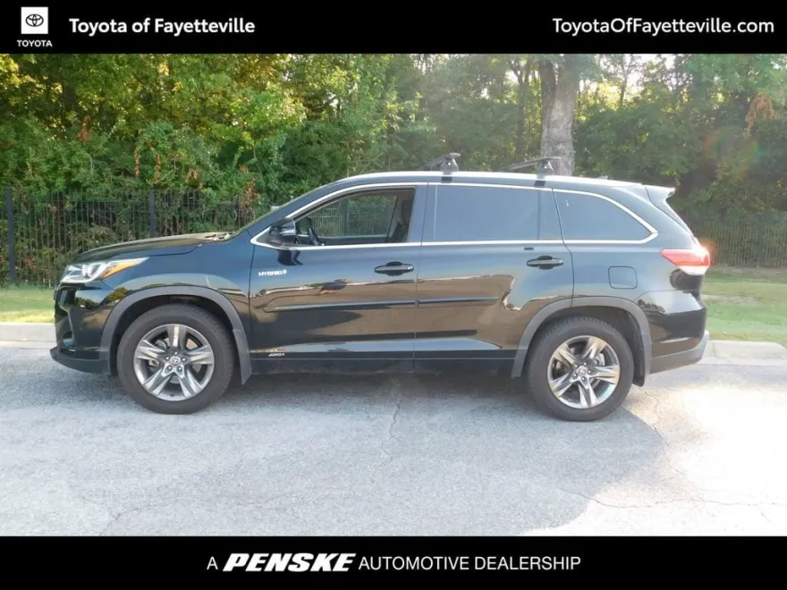 2017 Toyota Highlander Hybrid Limited photo 1