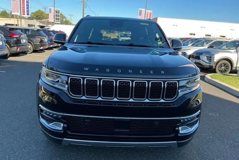 2022 Jeep Wagoneer Series III photo 1