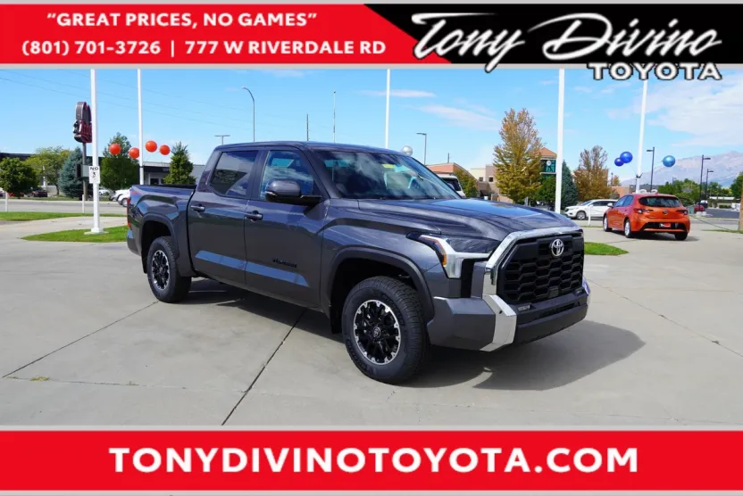 2026 Toyota Tundra SR5 CrewMax photo 1
