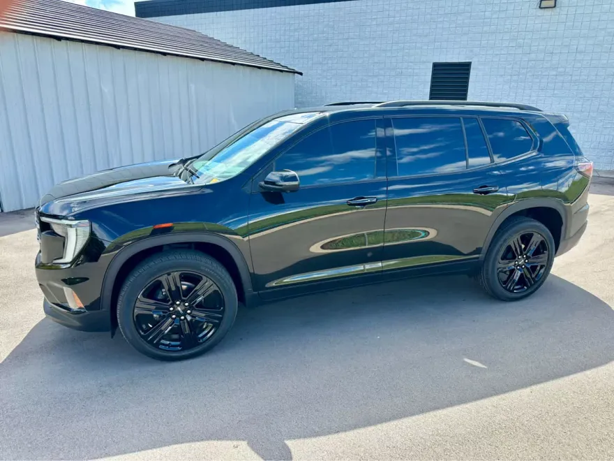 2024 Gmc Acadia Elevation photo 1