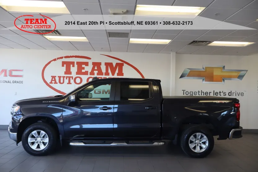 2022 Chevrolet Silverado 1500 LT photo 1