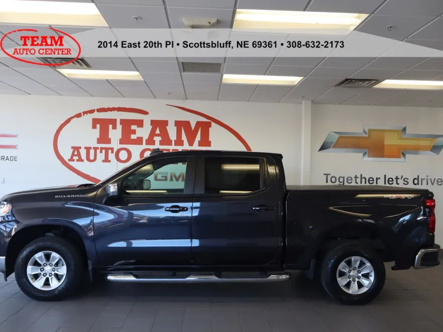2022 Chevrolet Silverado 1500 LT photo 1