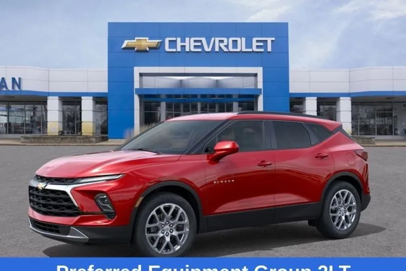 2025 Chevrolet Blazer 2LT photo 1