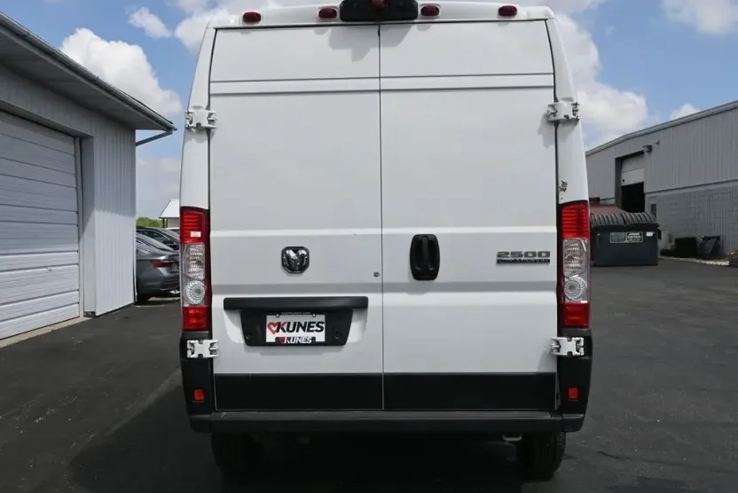 2023 Ram ProMaster 2500 photo 1