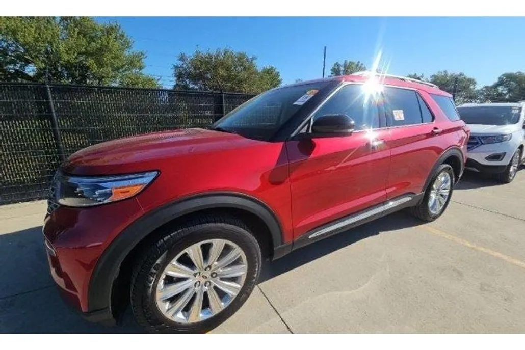 2020 Ford Explorer Limited photo 1