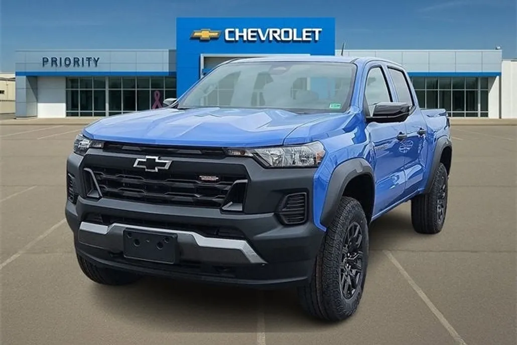 2026 Chevrolet Colorado Trail Boss photo 1