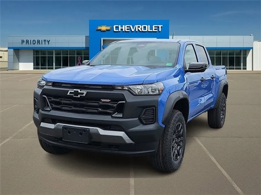 2026 Chevrolet Colorado Trail Boss photo 1