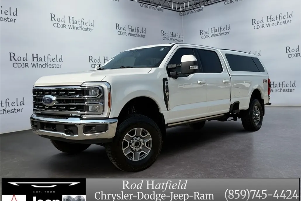 2023 Ford F-350 Lariat photo 1