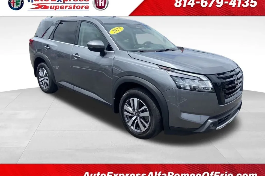 2023 Nissan Pathfinder SL photo 1