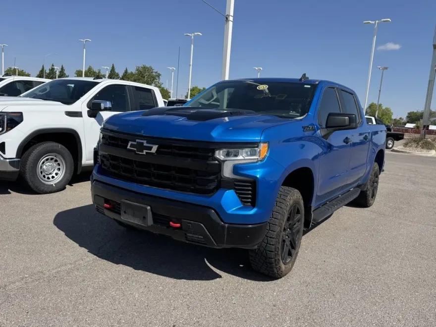 2023 Chevrolet Silverado 1500 LT Trail Boss photo 1