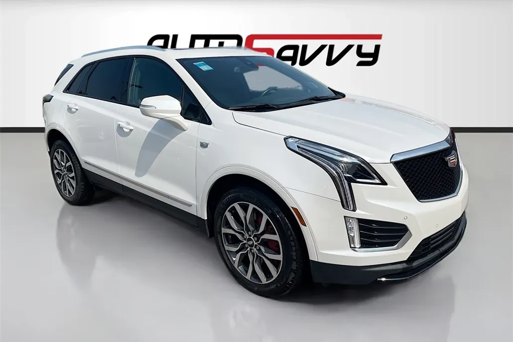 2022 Cadillac XT5 Sport photo 1