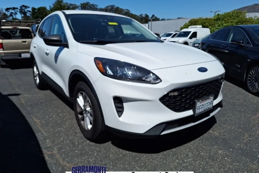 2022 Ford Escape SE photo 1