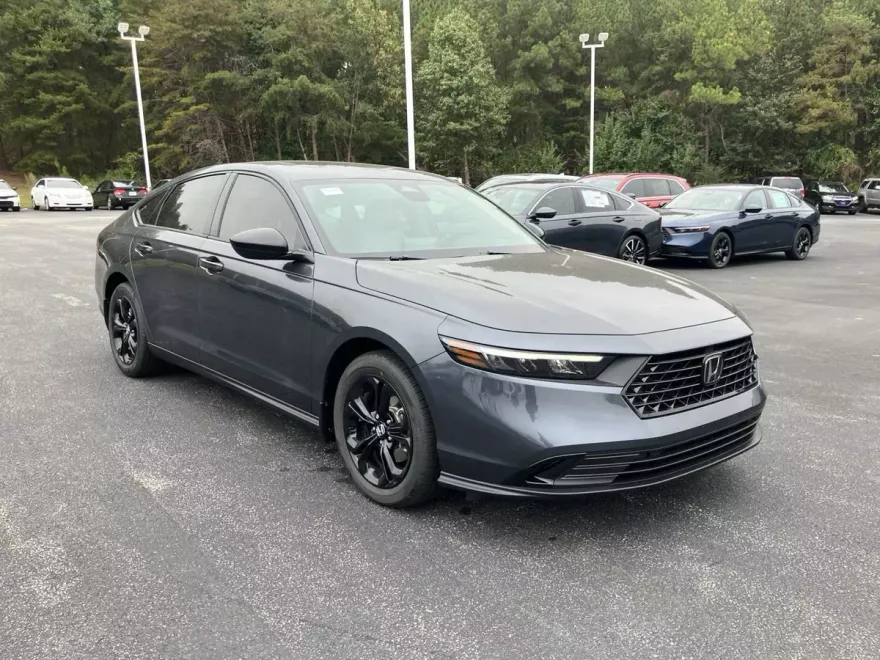 2025 Honda Accord SE photo 1