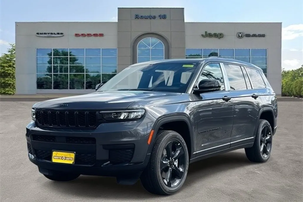 2025 Jeep Grand Cherokee Altitude photo 1