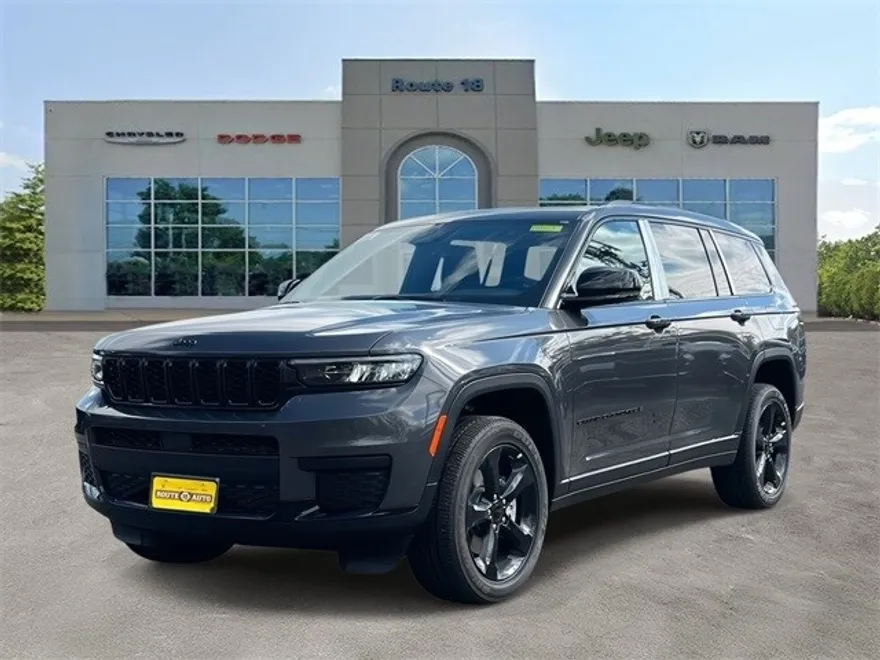 2025 Jeep Grand Cherokee Altitude photo 1