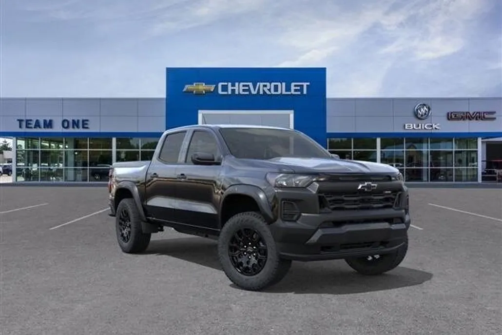 2026 Chevrolet Colorado Trail Boss photo 1