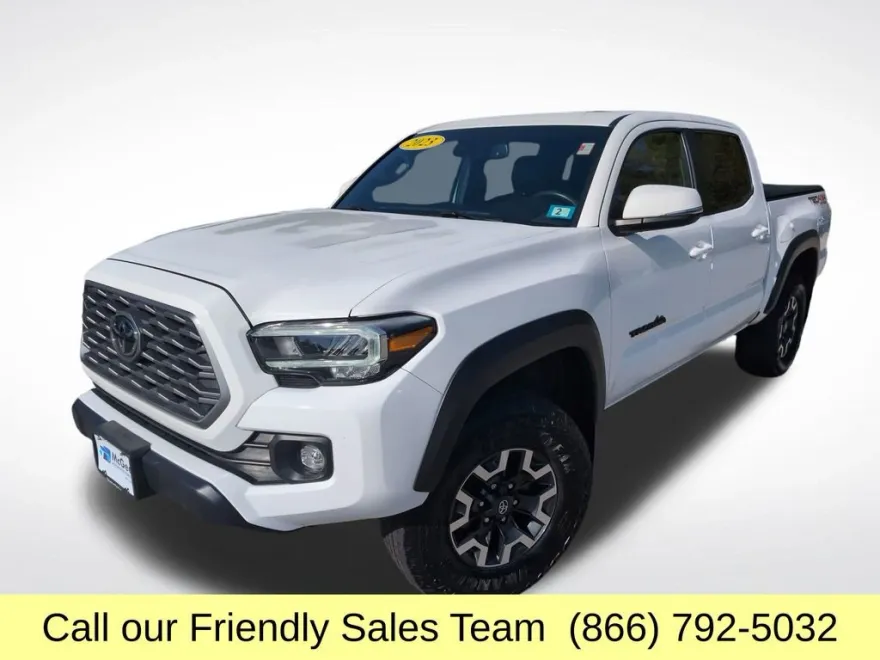 2023 Toyota Tacoma TRD Off-Road photo 1