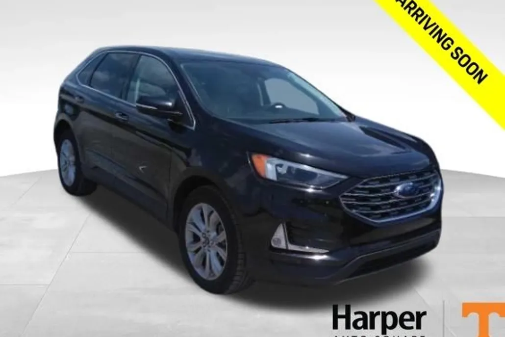 2022 Ford Edge Titanium photo 1