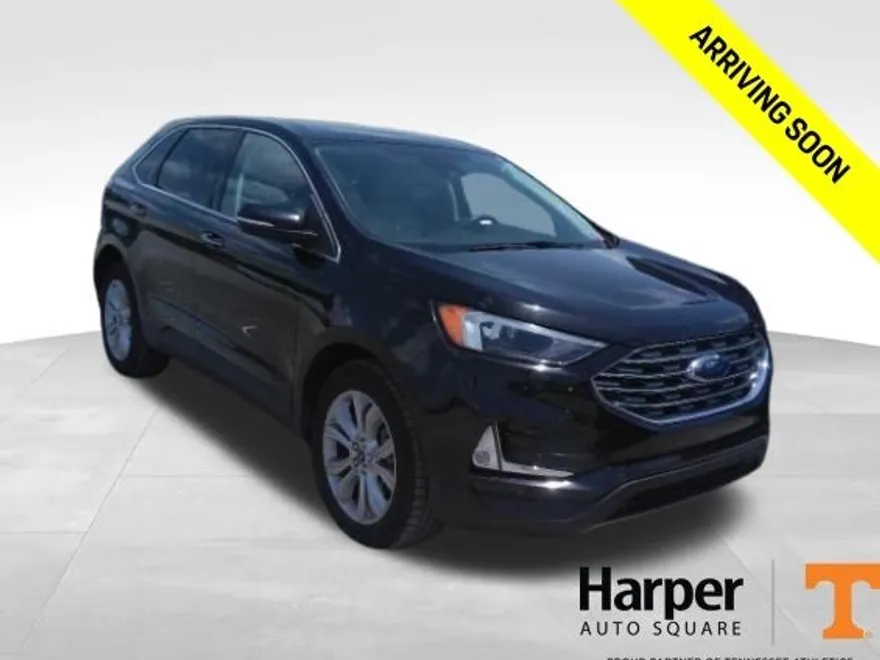 2022 Ford Edge Titanium photo 1