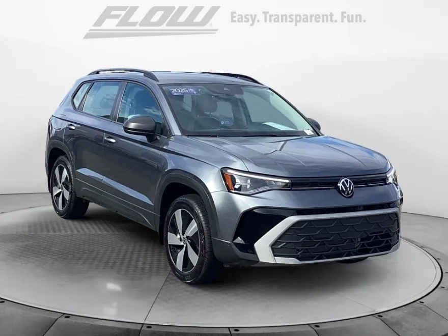 2025 Volkswagen Taos S photo 1