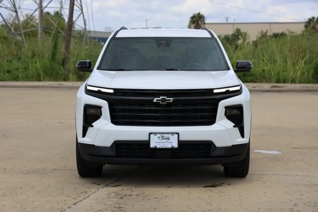 2026 Chevrolet Traverse photo 1