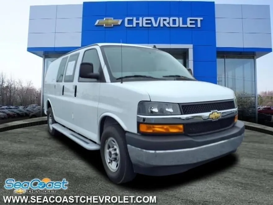 2022 Chevrolet Express Cargo 2500 Base photo 1