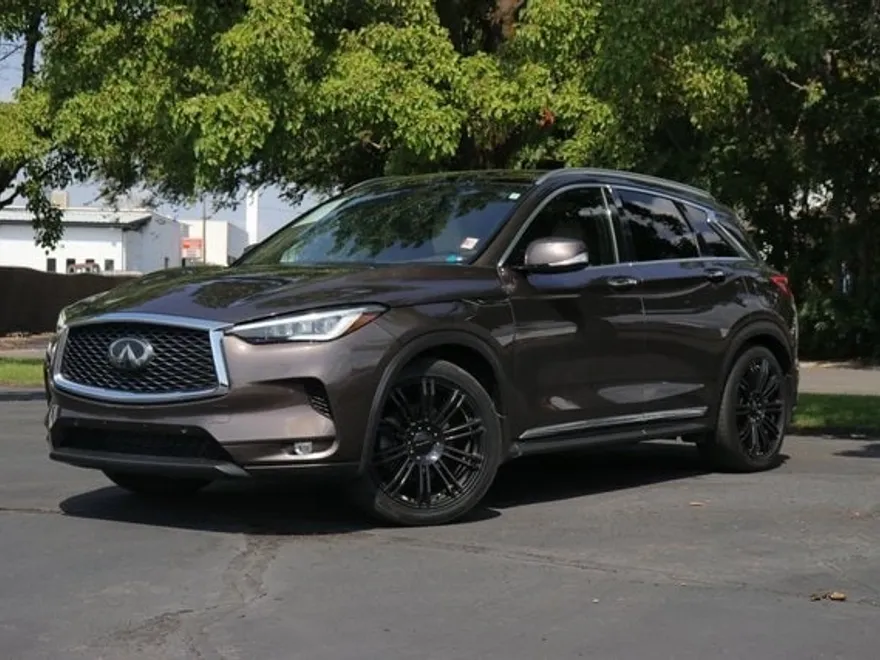 2019 Infiniti QX50 Essential photo 1