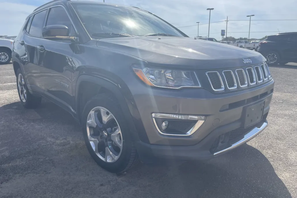 2021 Jeep Compass Limited photo 1