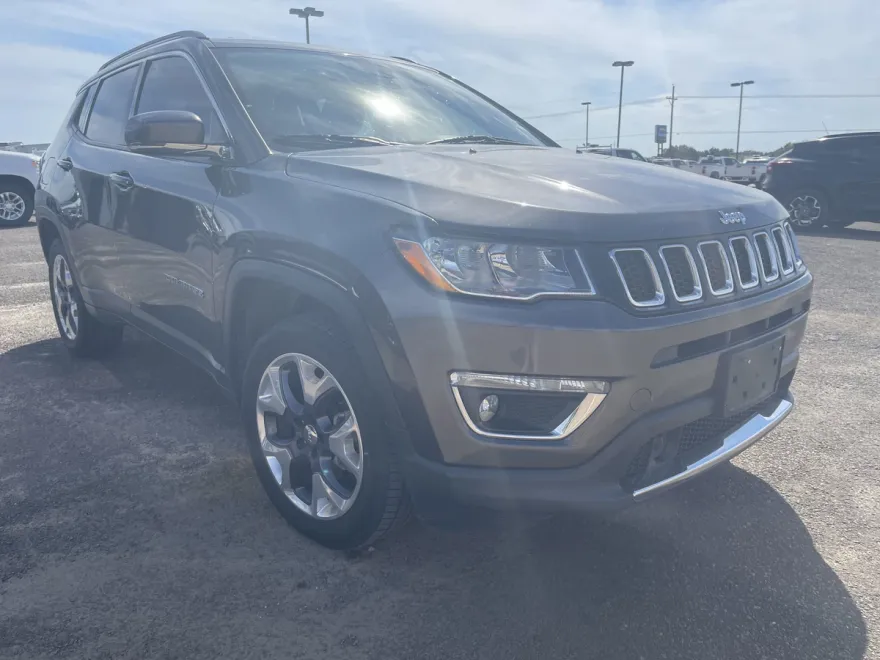 2021 Jeep Compass Limited photo 1