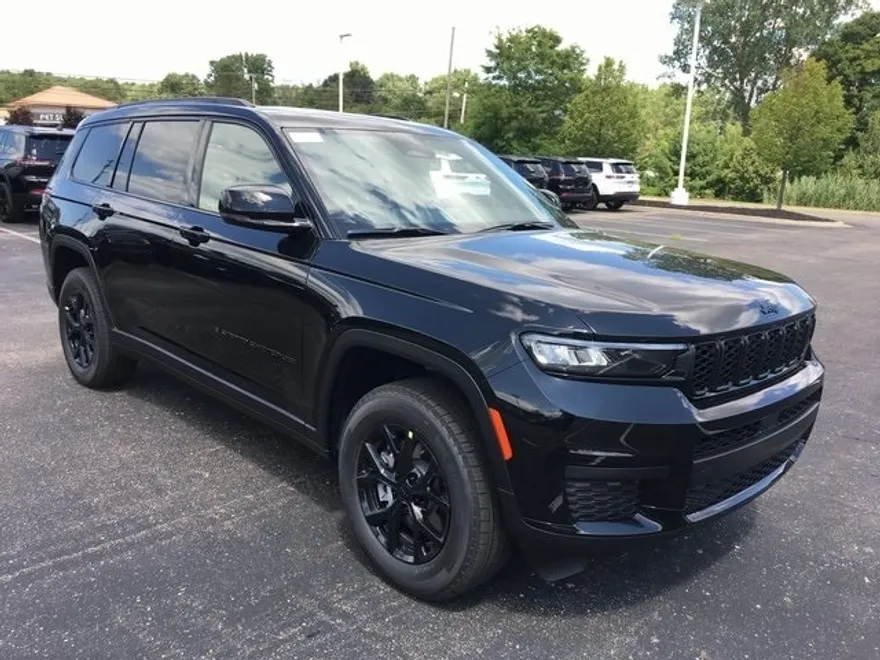 2025 Jeep Grand Cherokee Altitude X photo 1