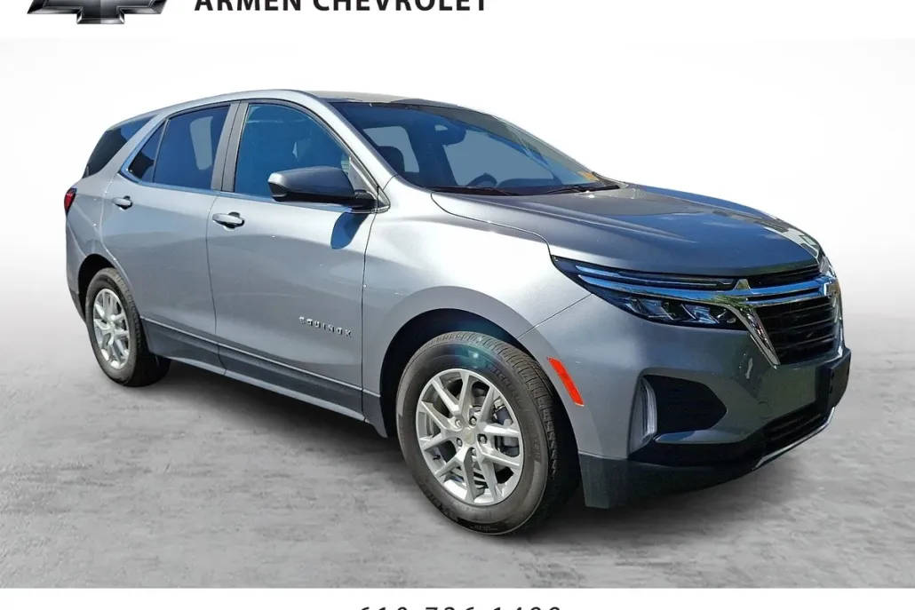 2024 Chevrolet Equinox LT photo 1