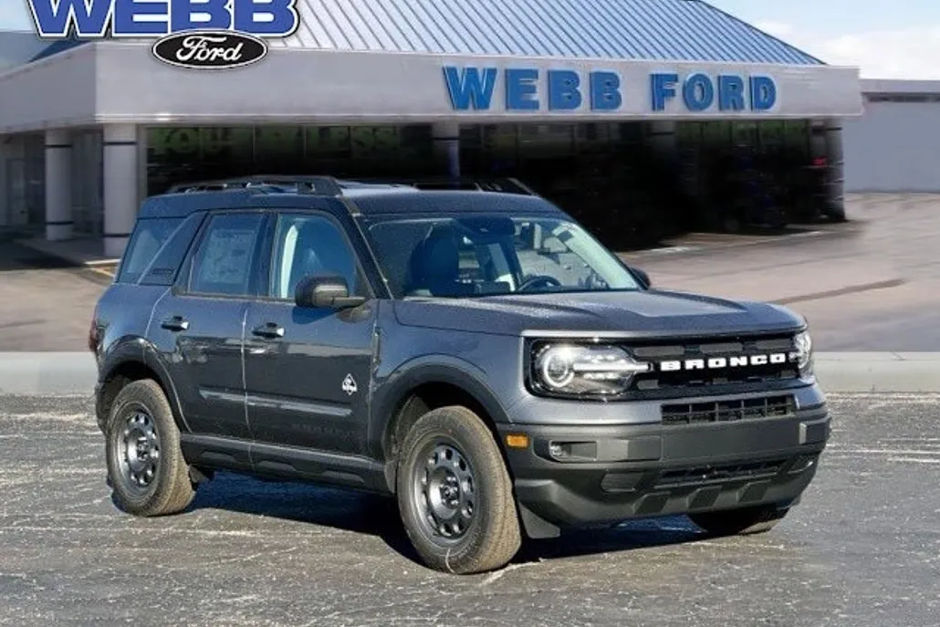 2024 Ford Bronco Sport Outer Banks photo 1