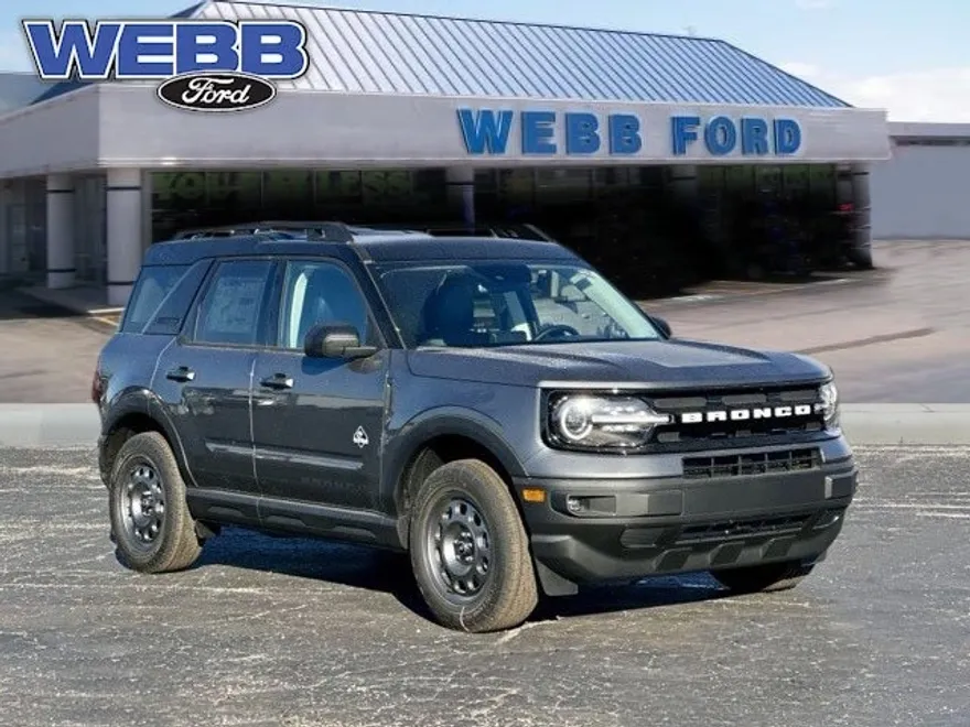 2024 Ford Bronco Sport Outer Banks photo 1