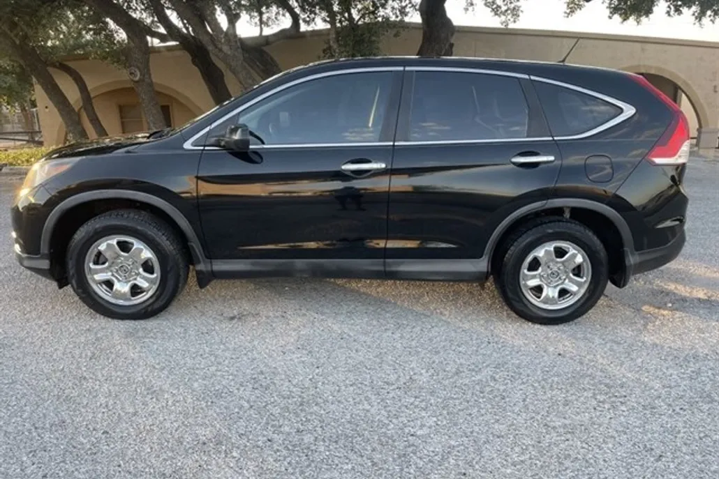 2012 Honda CR-V LX photo 1