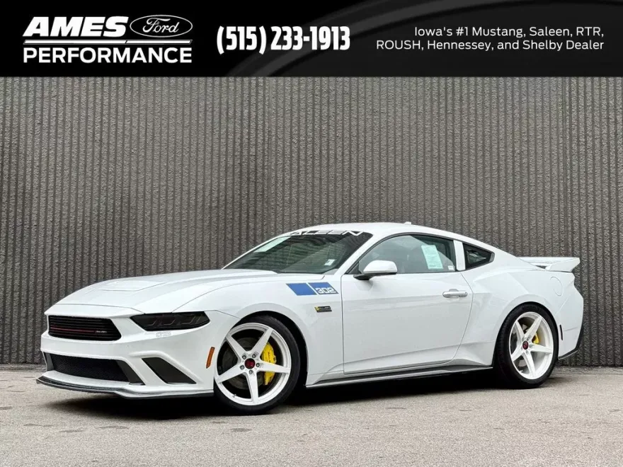 2025 Ford Mustang GT photo 1