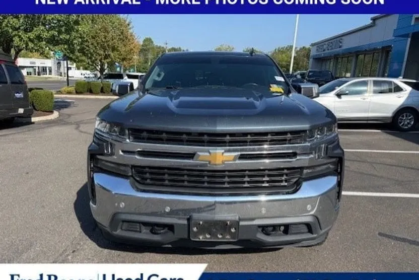 2020 Chevrolet Silverado 1500 LT photo 1