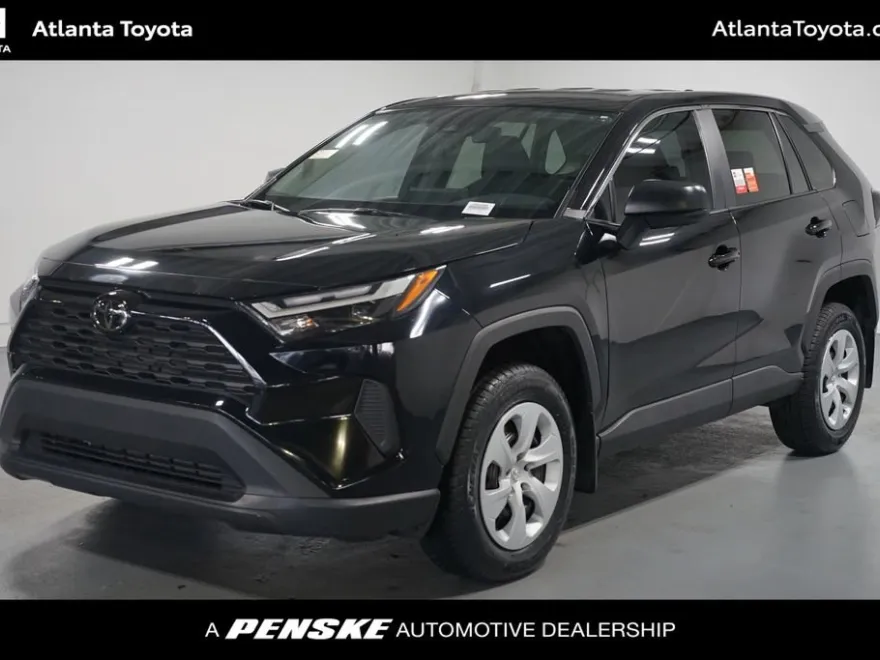 2024 Toyota RAV4 LE photo 1