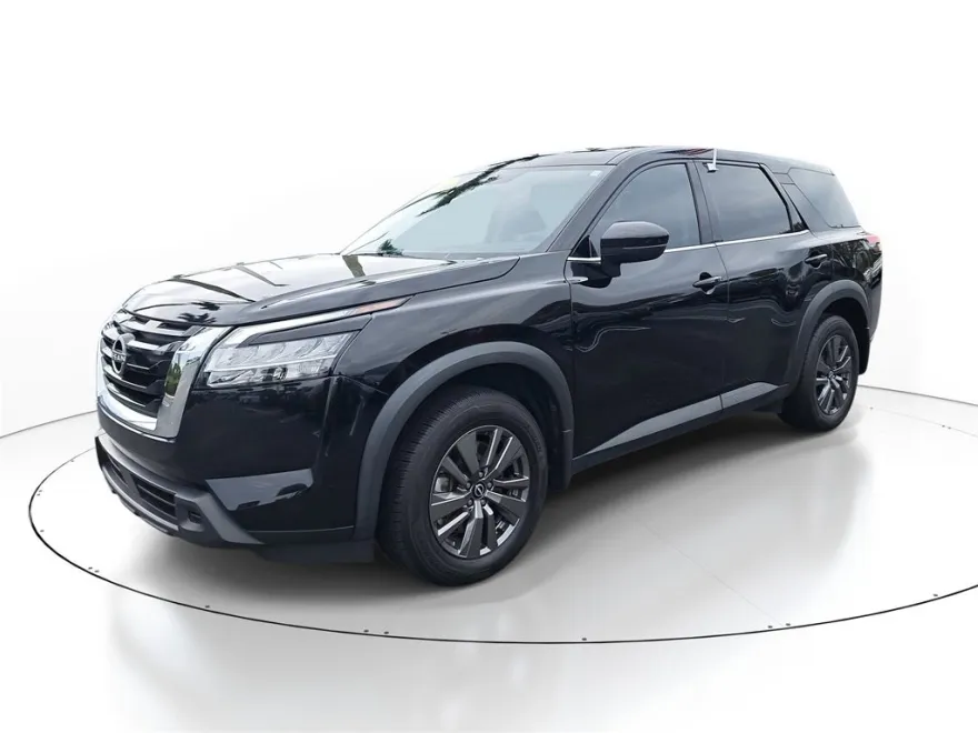 2022 Nissan Pathfinder S photo 1
