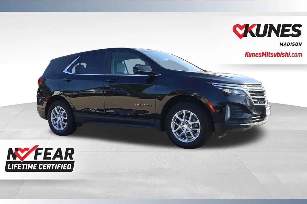 2024 Chevrolet Equinox LT photo 1