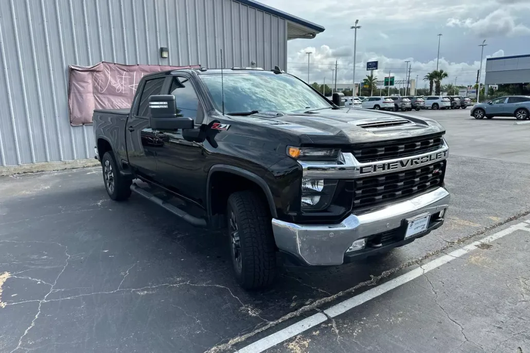 2021 Chevrolet Silverado 3500HD LT photo 1