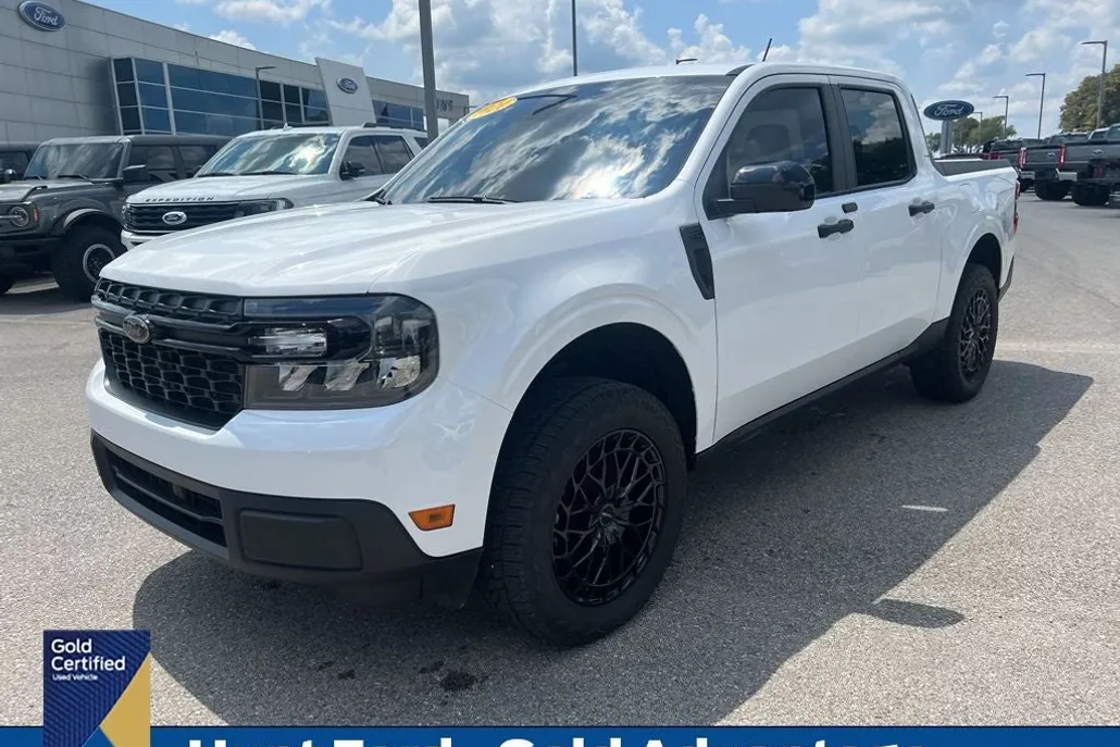 2024 Ford Maverick XLT photo 1