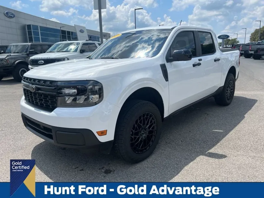 2024 Ford Maverick XLT photo 1