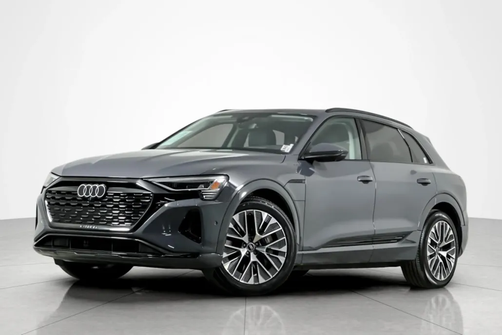 2024 Audi Q8 E-tron Prestige photo 1