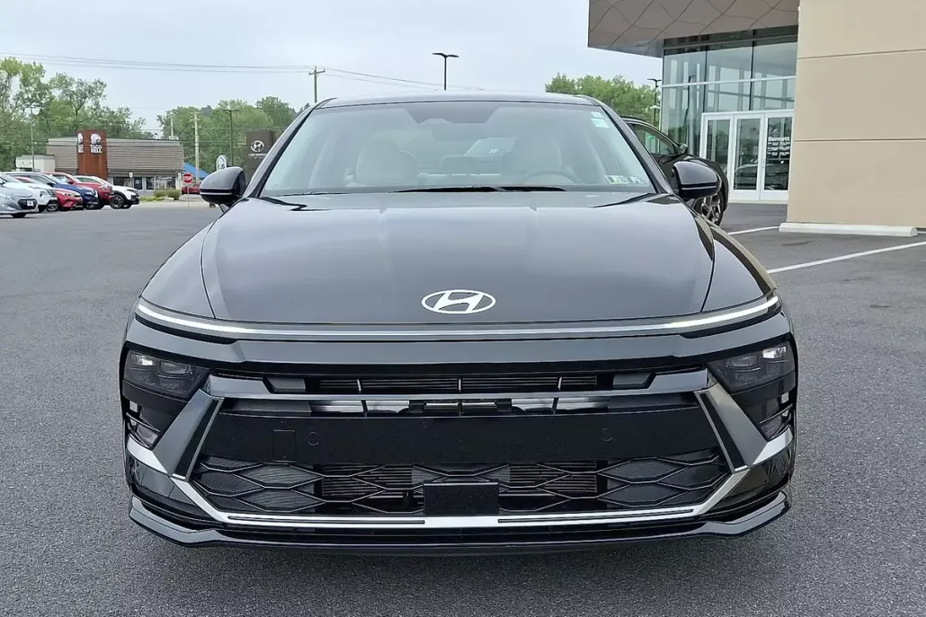2024 Hyundai Sonata SEL photo 1