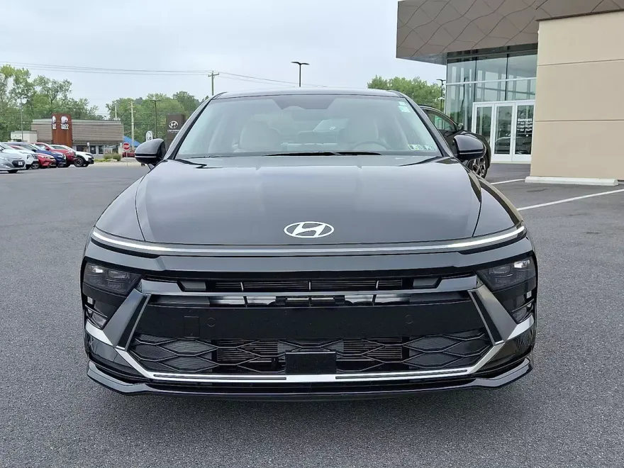 2024 Hyundai Sonata SEL photo 1