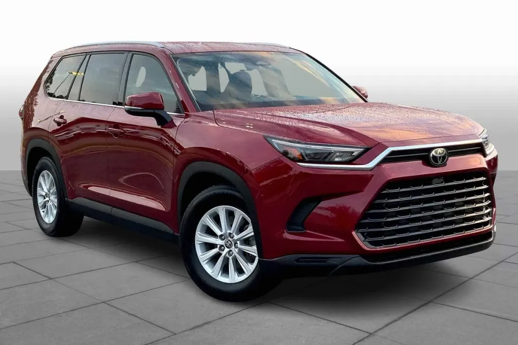 2024 Toyota Grand Highlander XLE photo 1