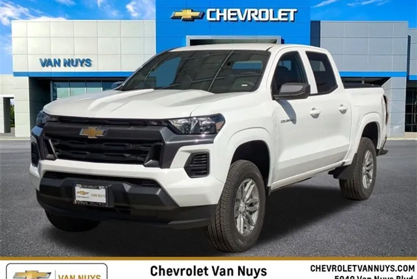 2026 Chevrolet Colorado LT photo 1