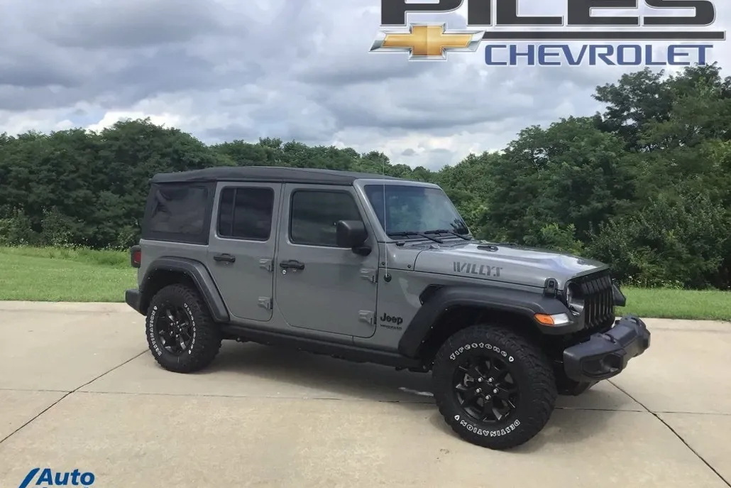 2021 Jeep Wrangler Unlimited Willys photo 1