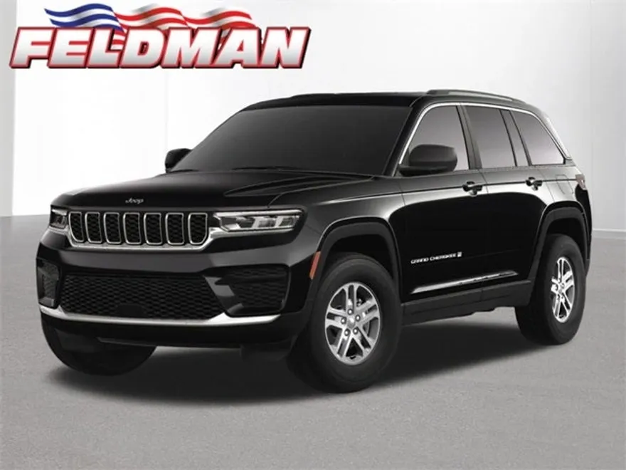 2025 Jeep Grand Cherokee Laredo photo 1