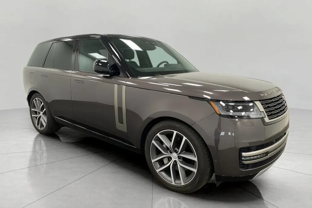 2025 Land Rover Range Rover SE photo 1